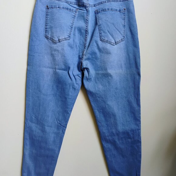 2xl stretch jeans - new - Picture 2 of 4